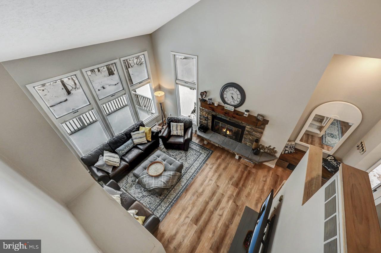 LAURELWOODS - Residential