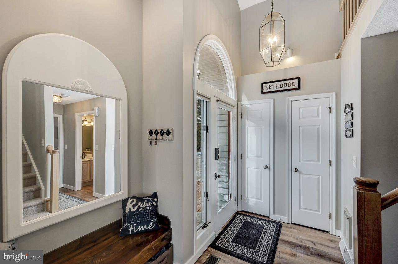 LAURELWOODS - Residential