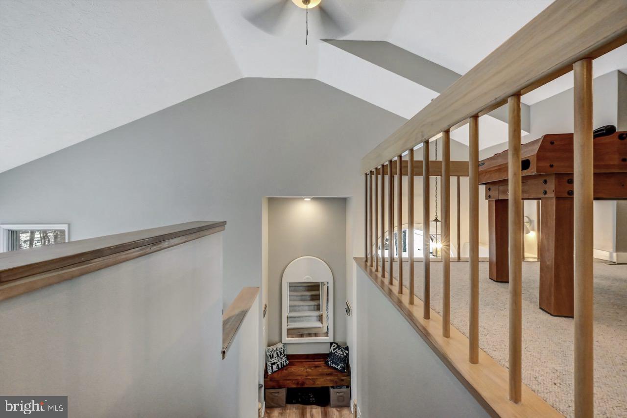 LAURELWOODS - Residential