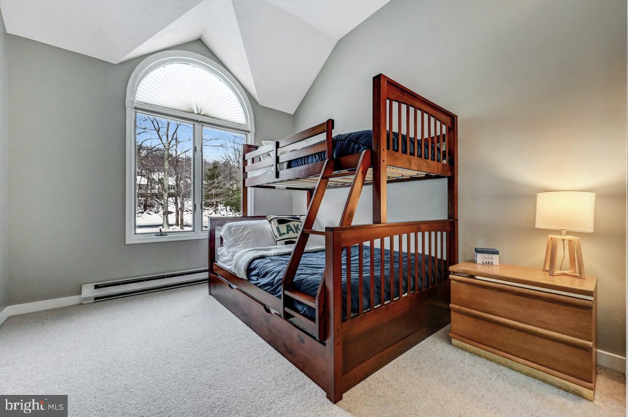 LAURELWOODS - Residential