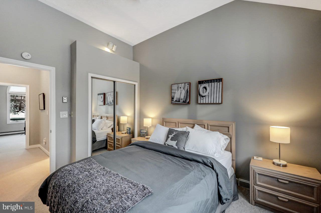 LAURELWOODS - Residential