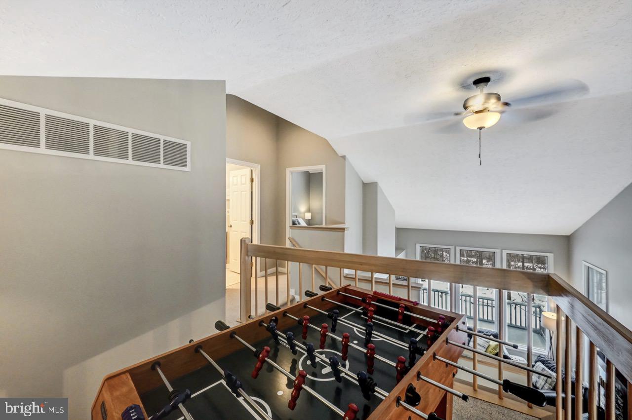 LAURELWOODS - Residential