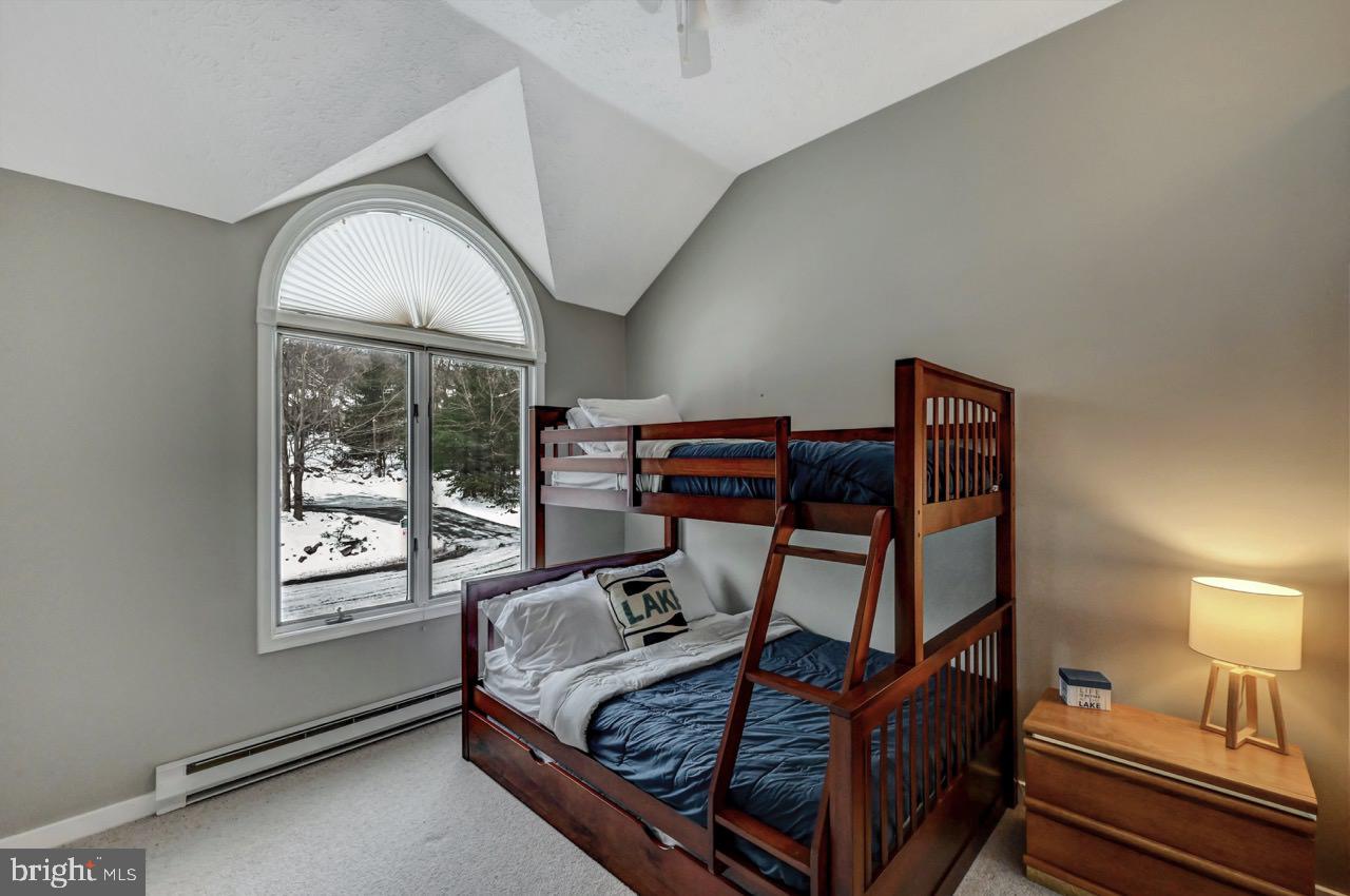 LAURELWOODS - Residential