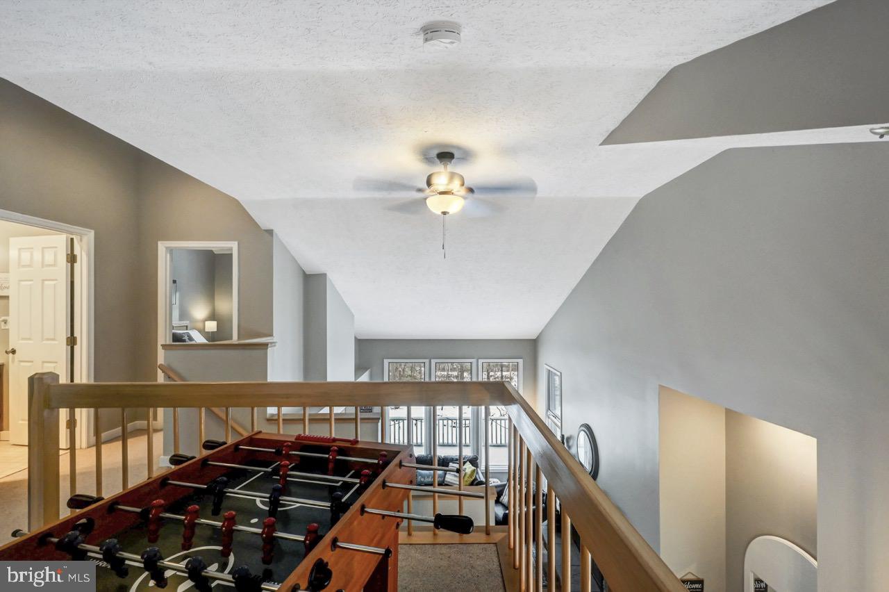 LAURELWOODS - Residential