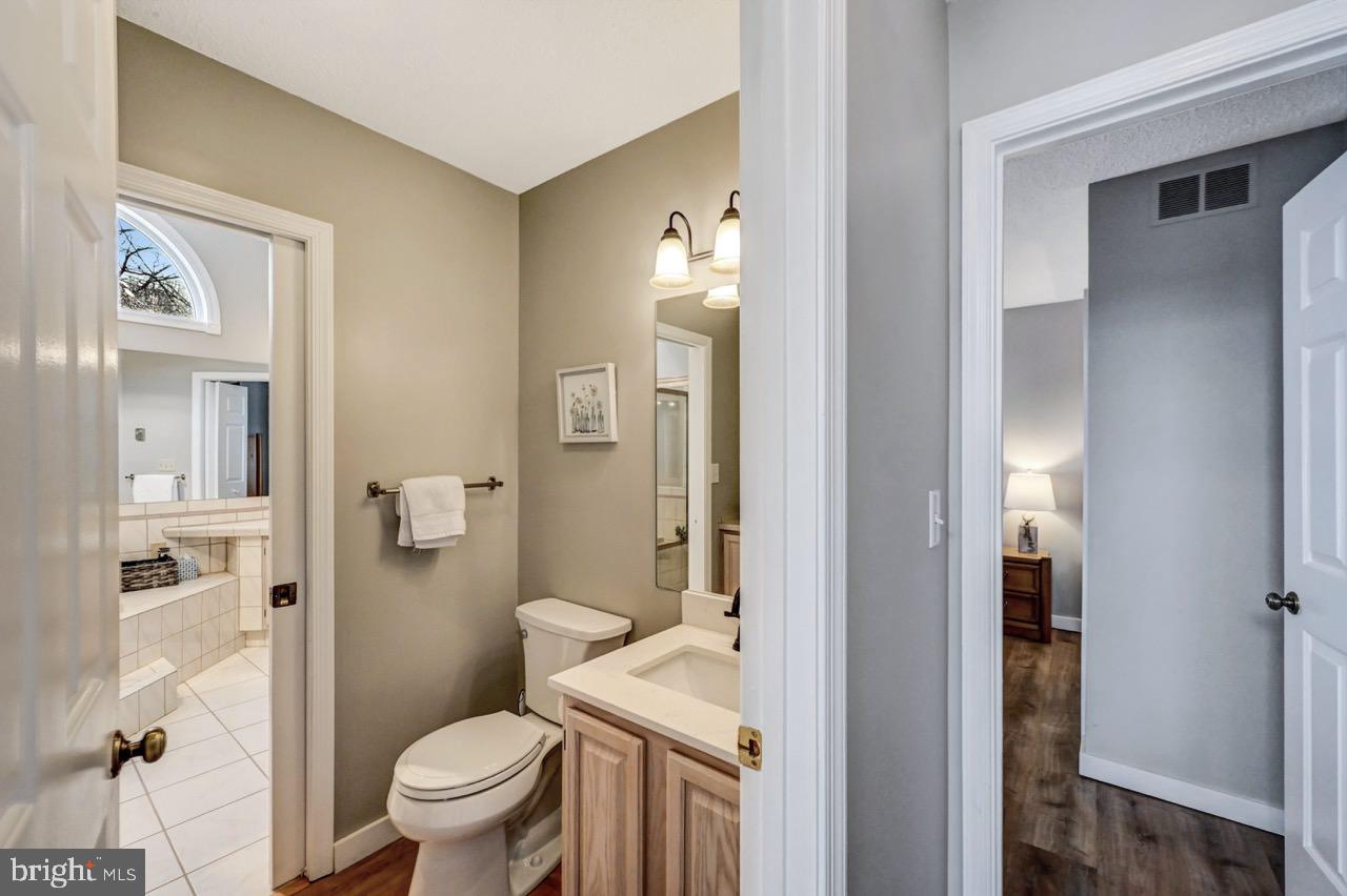 LAURELWOODS - Residential