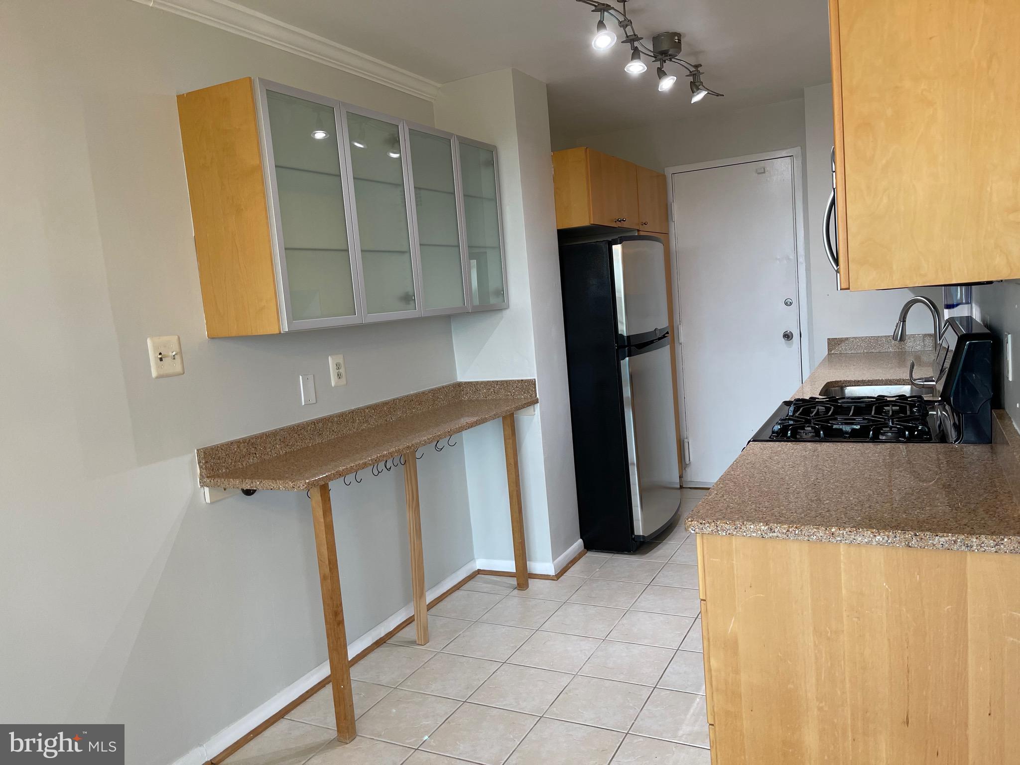 GROSVENOR PARK - Residential Lease