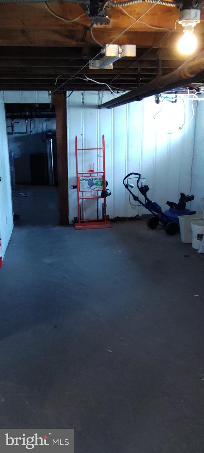 NORRISTOWN - Residential