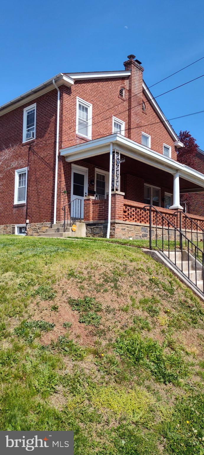 NORRISTOWN - Residential