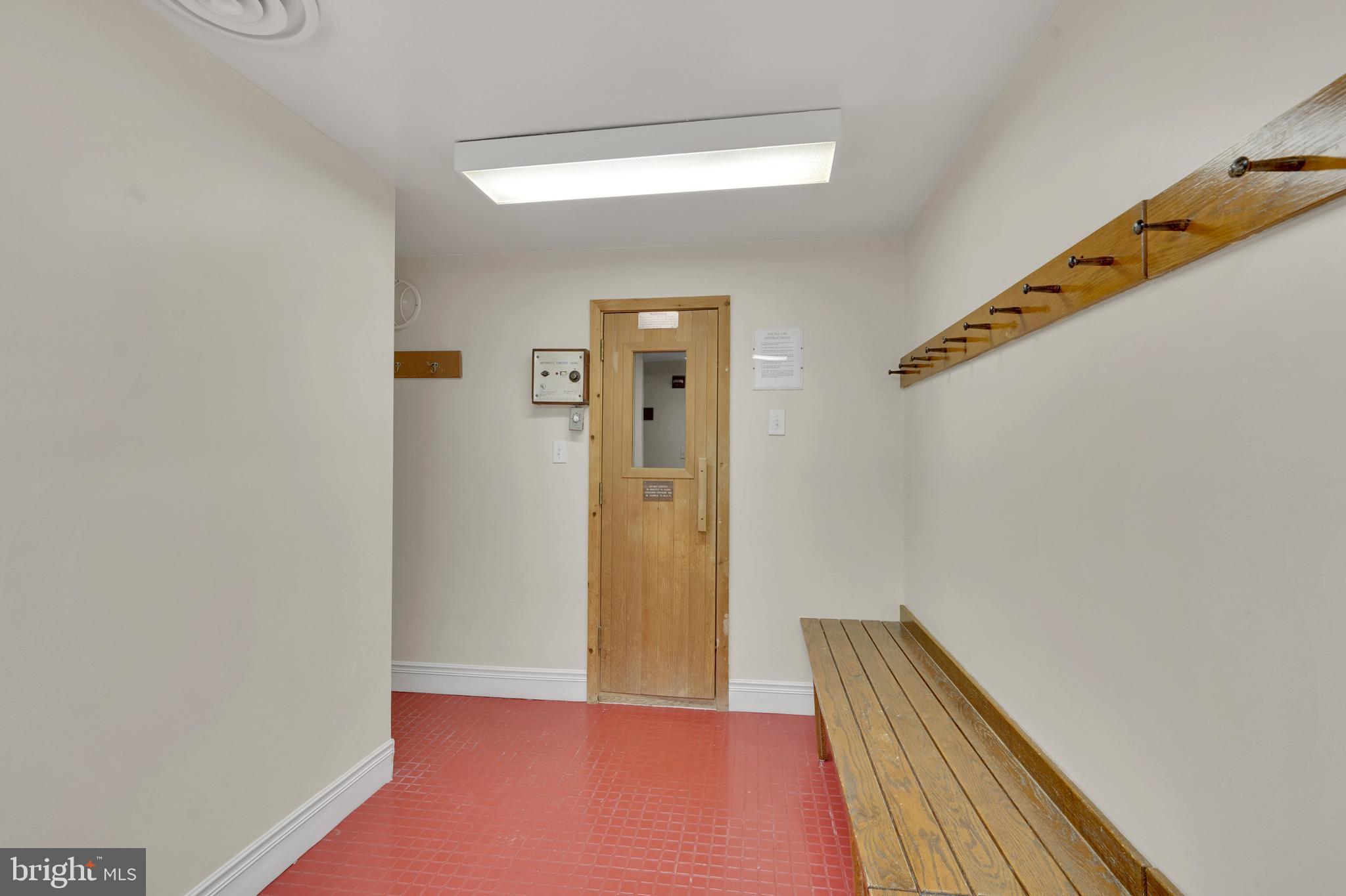 THE ELIZABETH - Residential