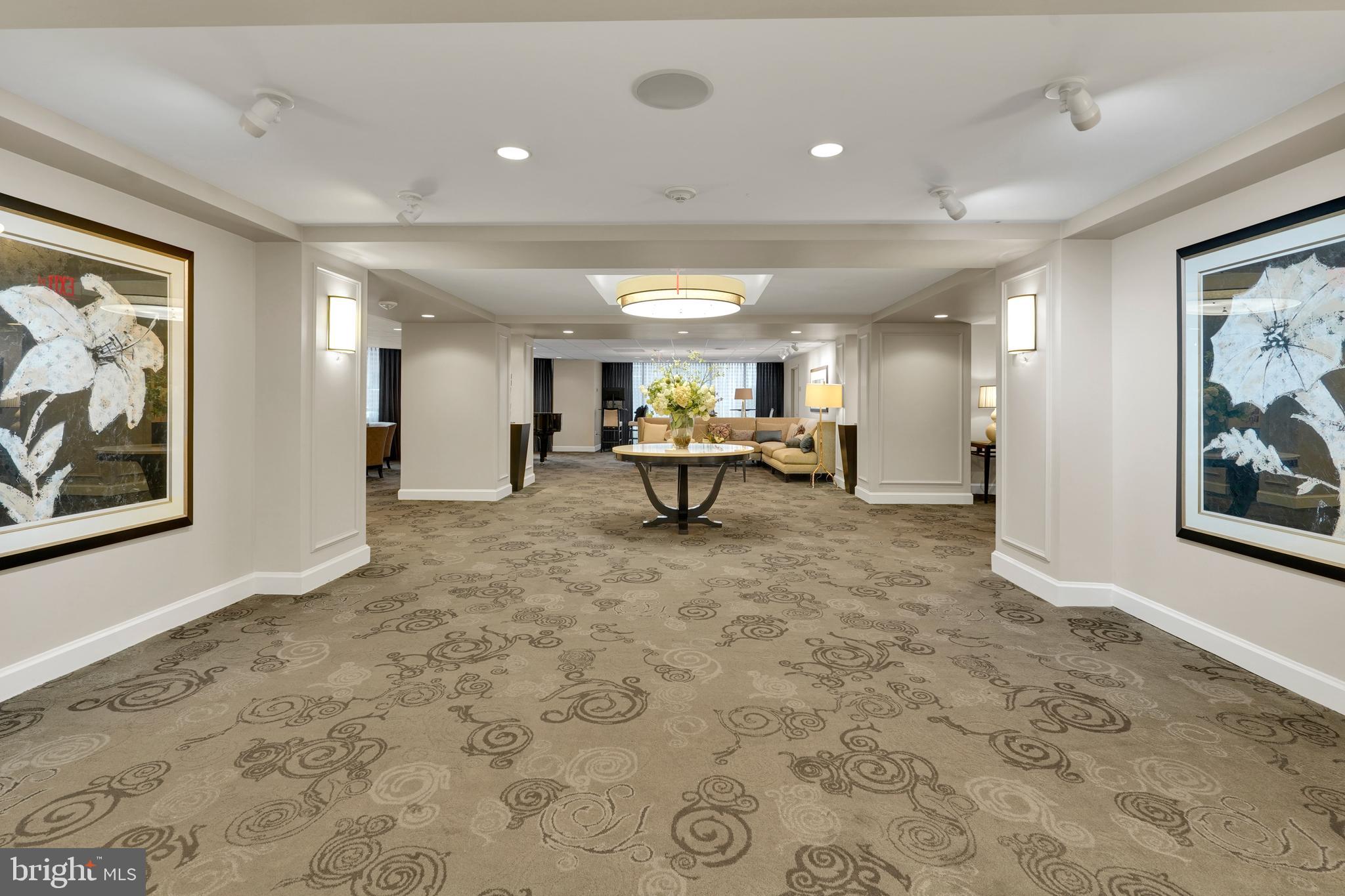 THE ELIZABETH - Residential