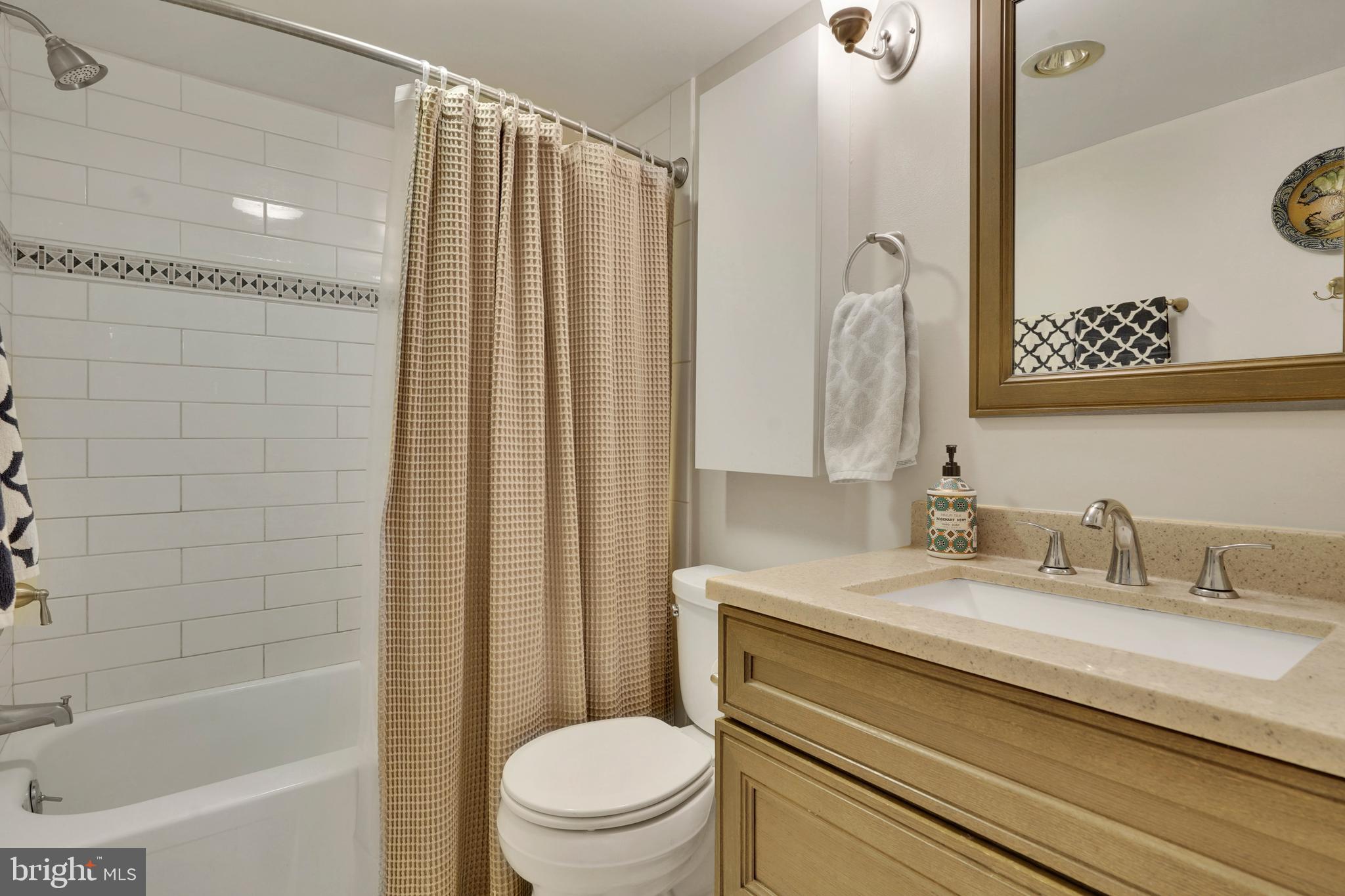 THE ELIZABETH - Residential