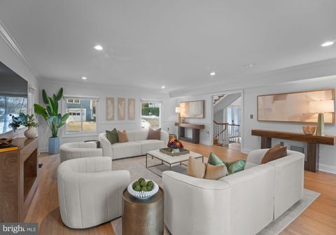 Photo of 3015 Oregon Knolls Drive NW, WASHINGTON, DC 20015 (MLS # DCDC2247698)