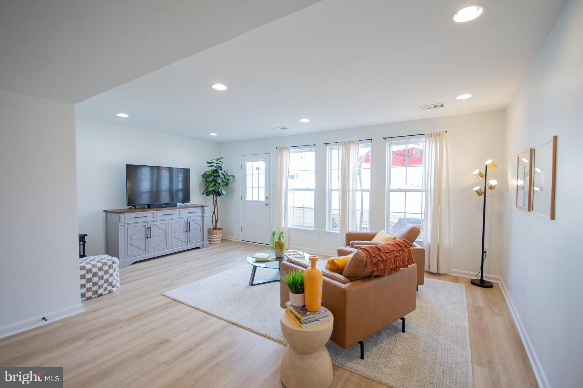 SHENANDOAH SPRINGS - Residential