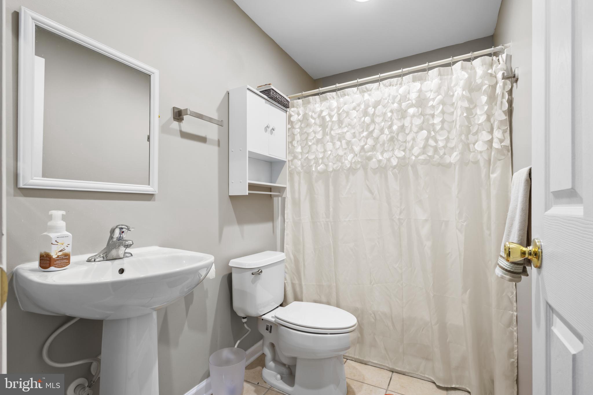 LANDIS POINTE - Residential