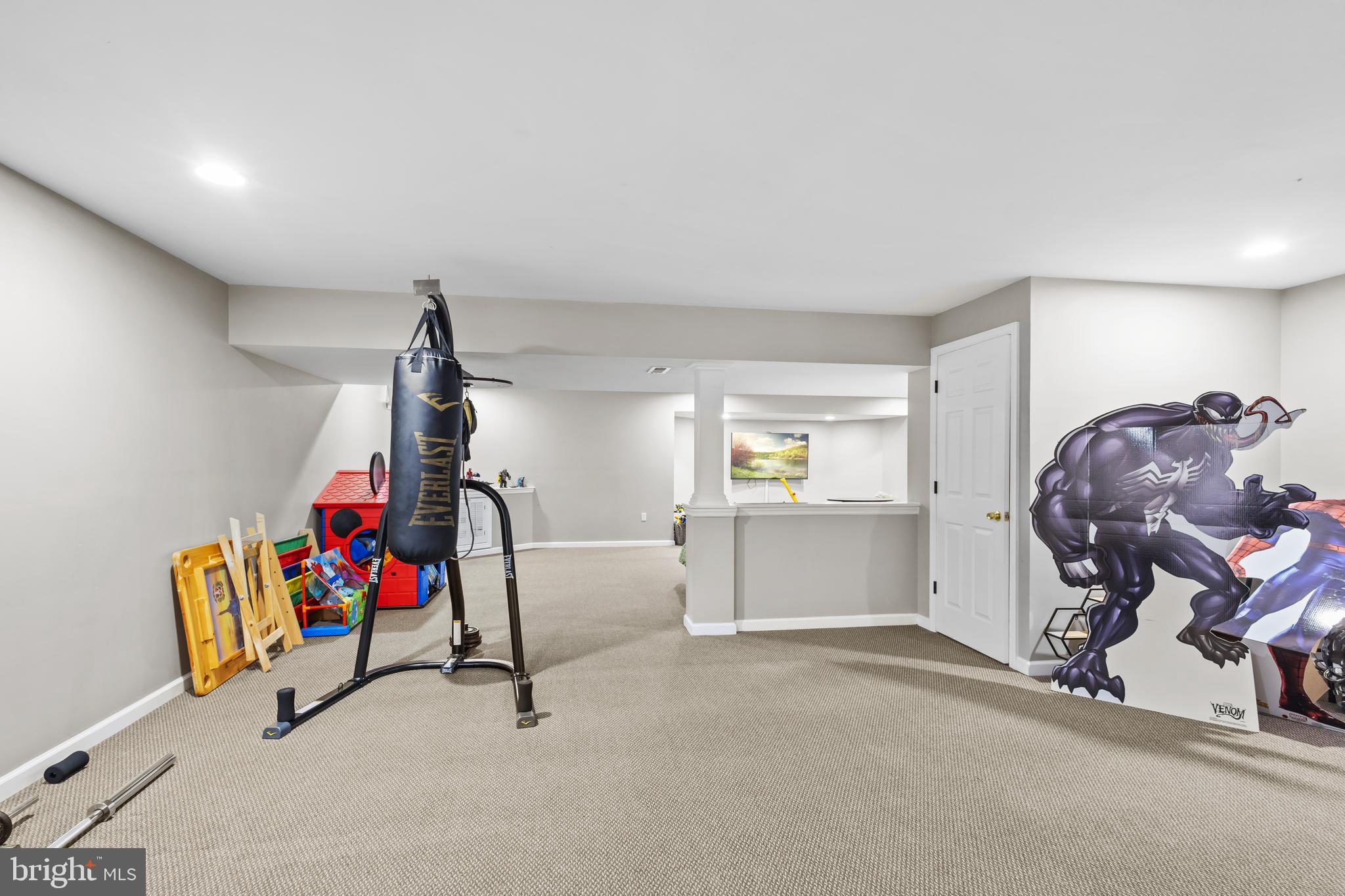 LANDIS POINTE - Residential