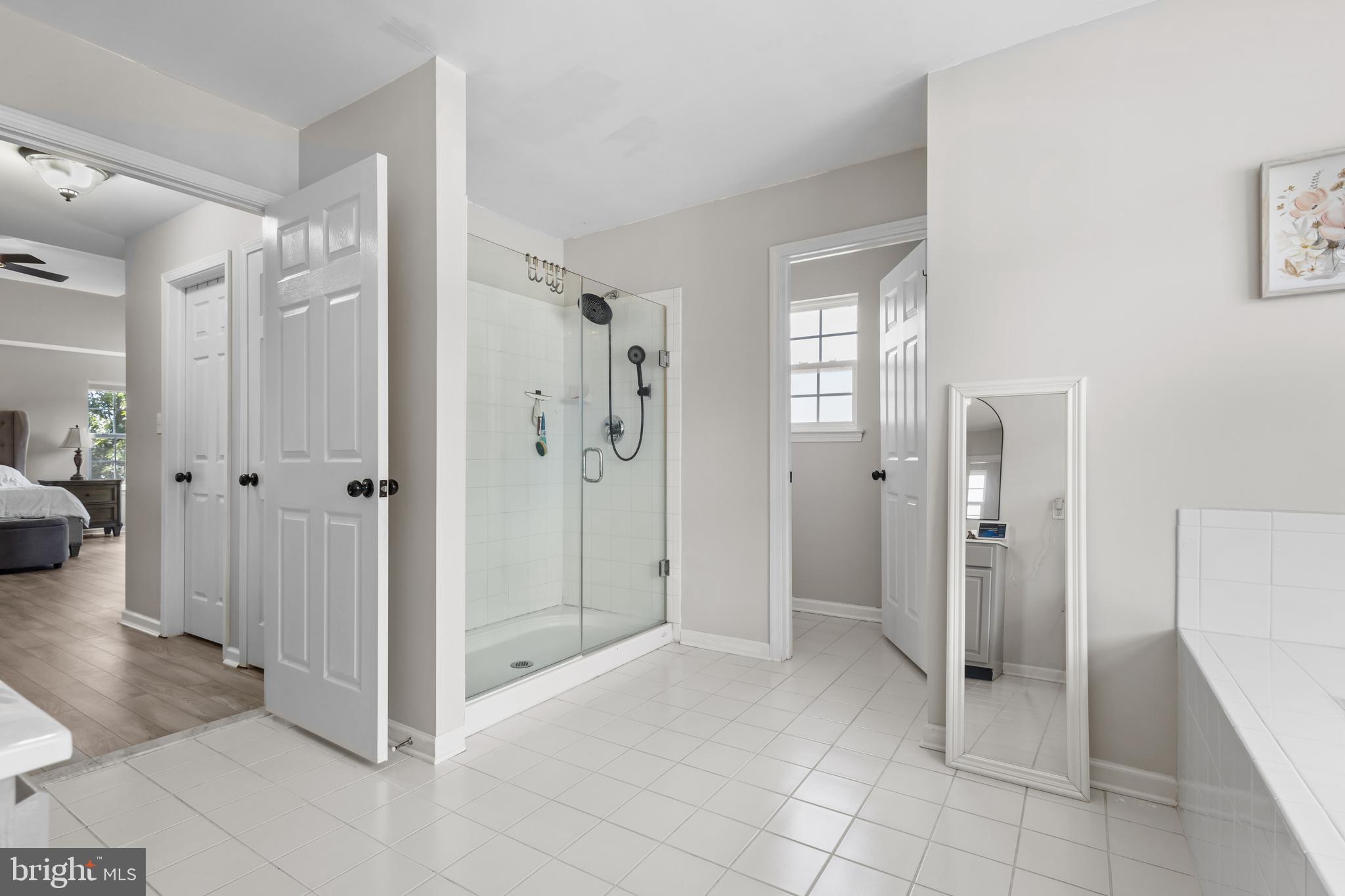 LANDIS POINTE - Residential