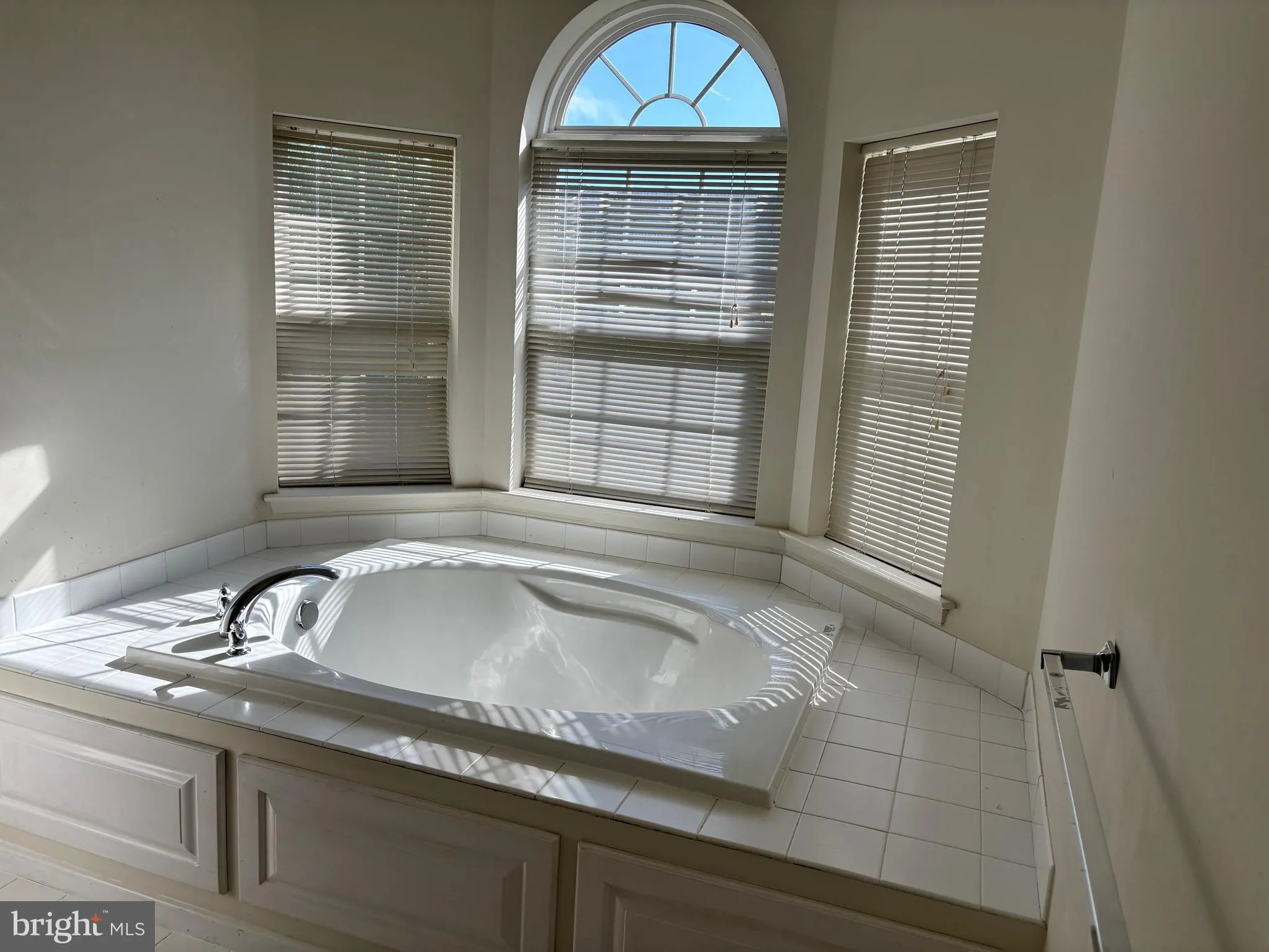 Colmar, Pennsylvania 18915, United States, 3 Bedrooms Bedrooms, ,3 BathroomsBathrooms,Residential,Active,135635