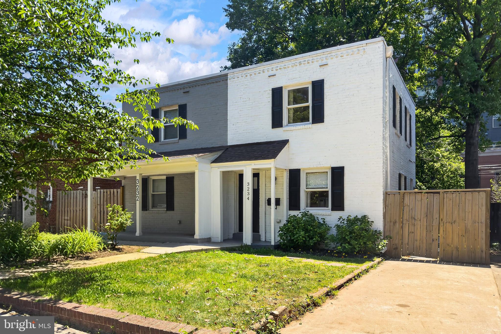 3234 9TH STREET S