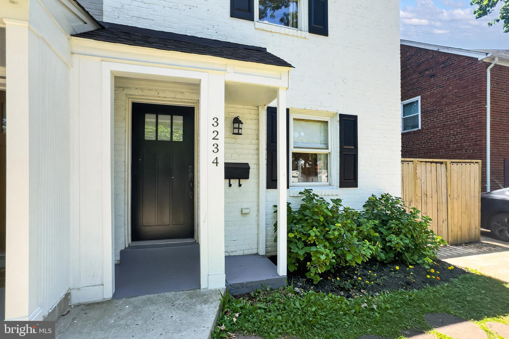 3234 9TH STREET S