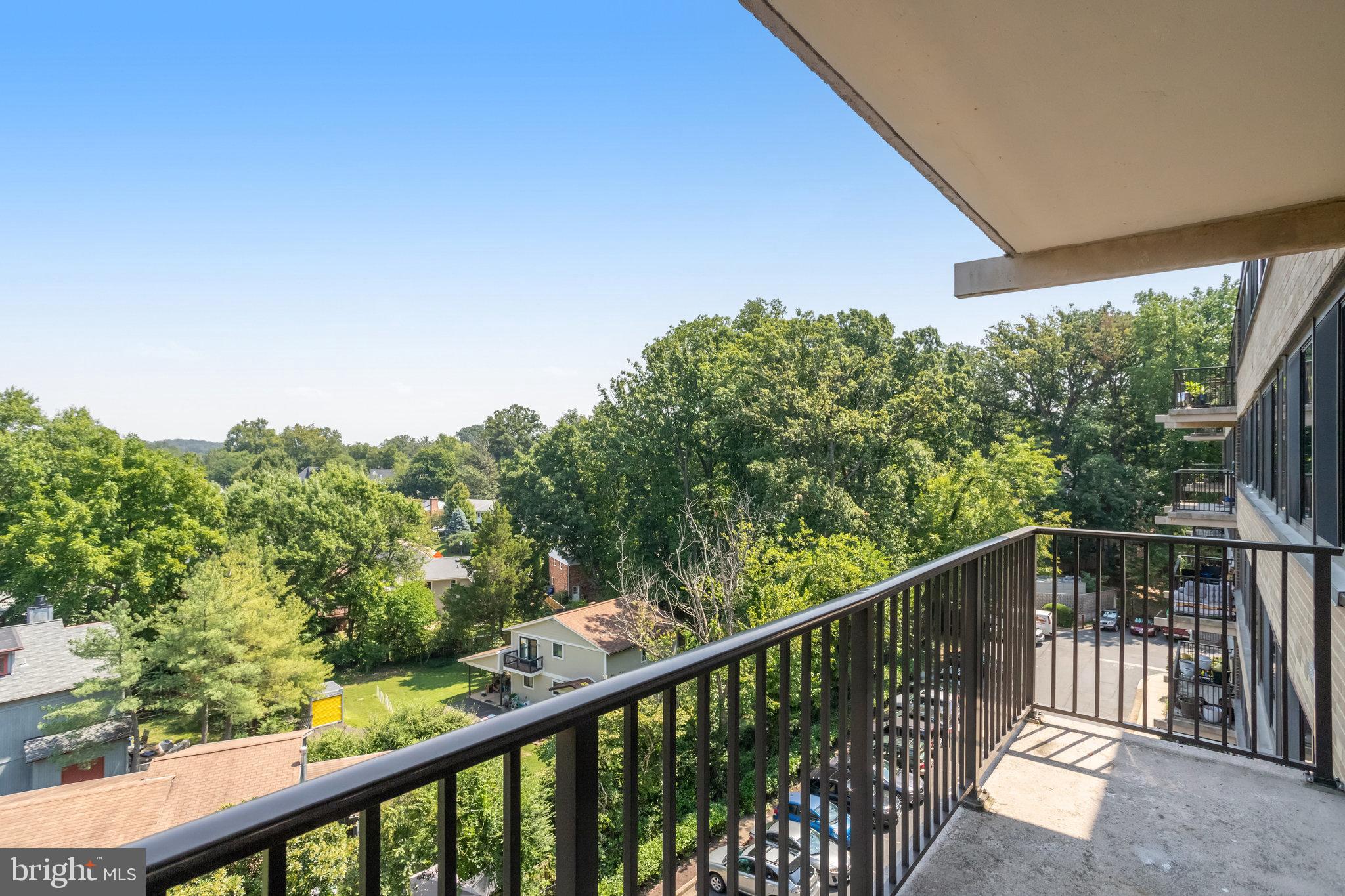 MADISON CONDOMINIUM - Residential