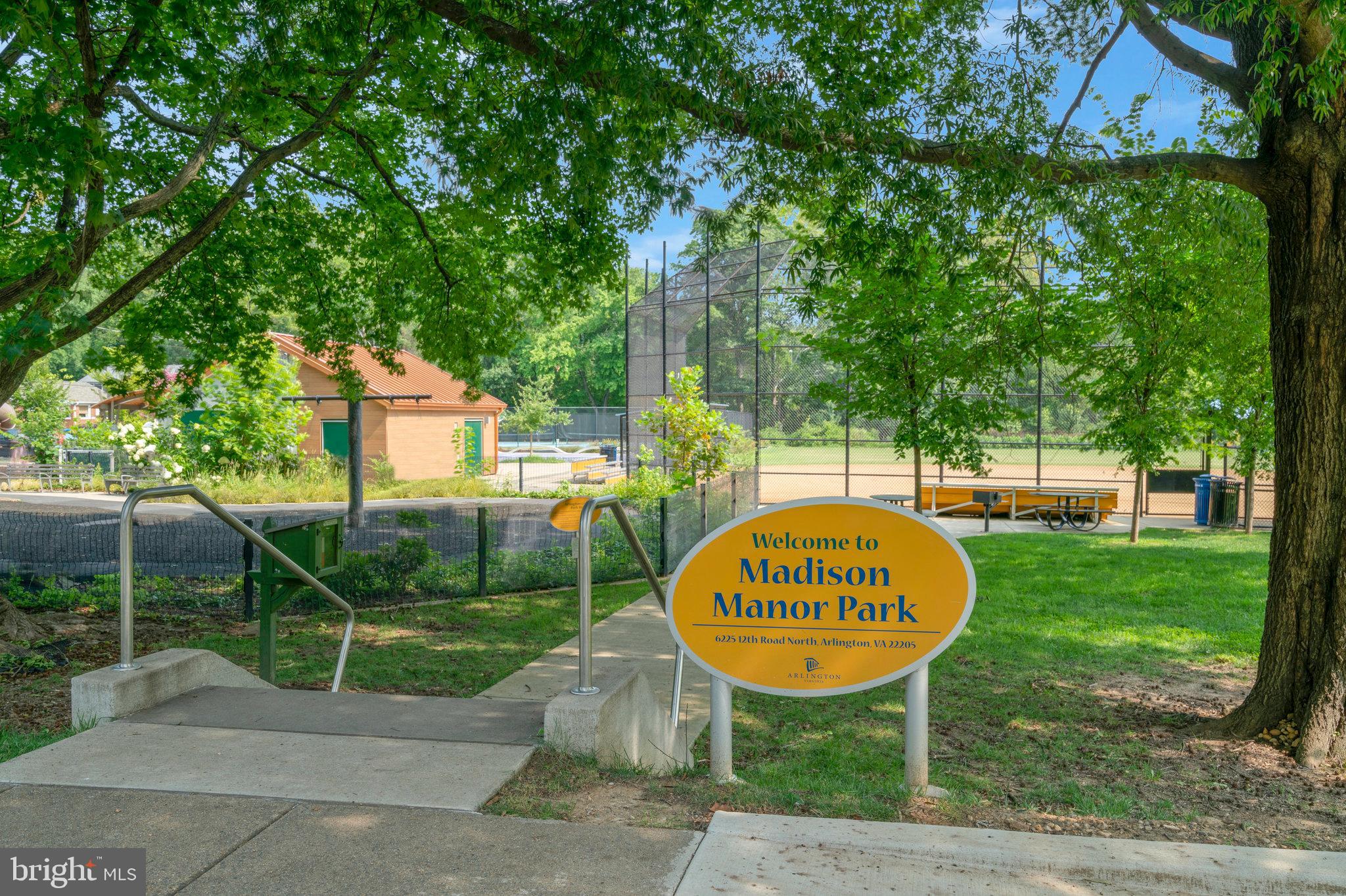 MADISON CONDOMINIUM - Residential
