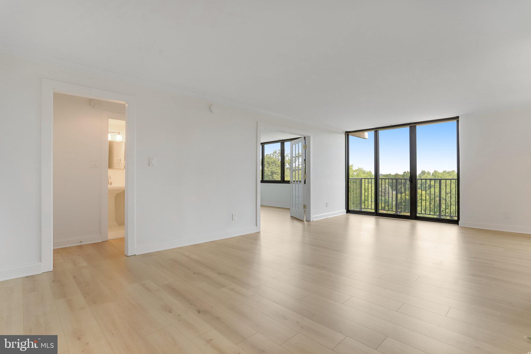 MADISON CONDOMINIUM - Residential