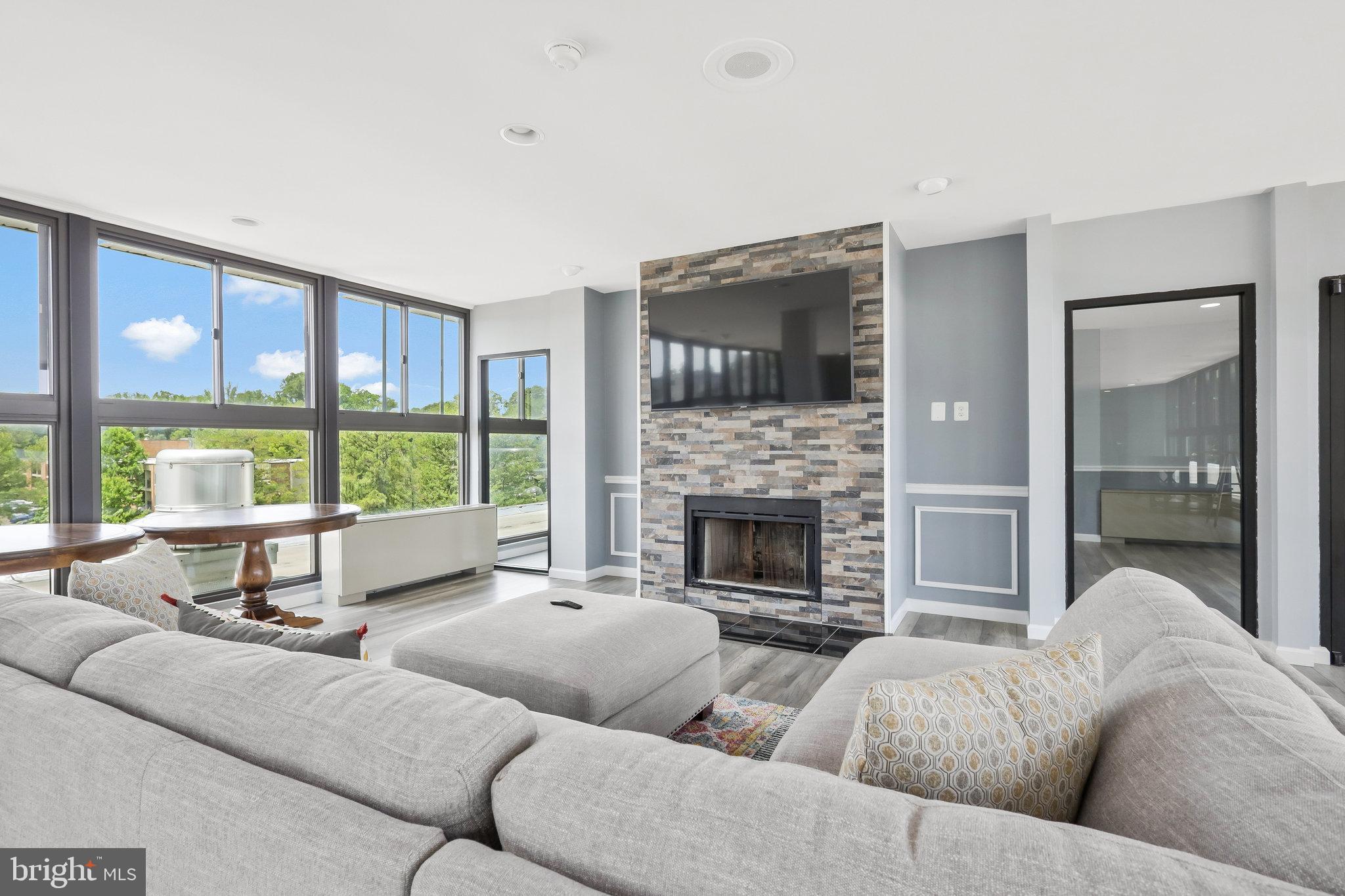 MADISON CONDOMINIUM - Residential