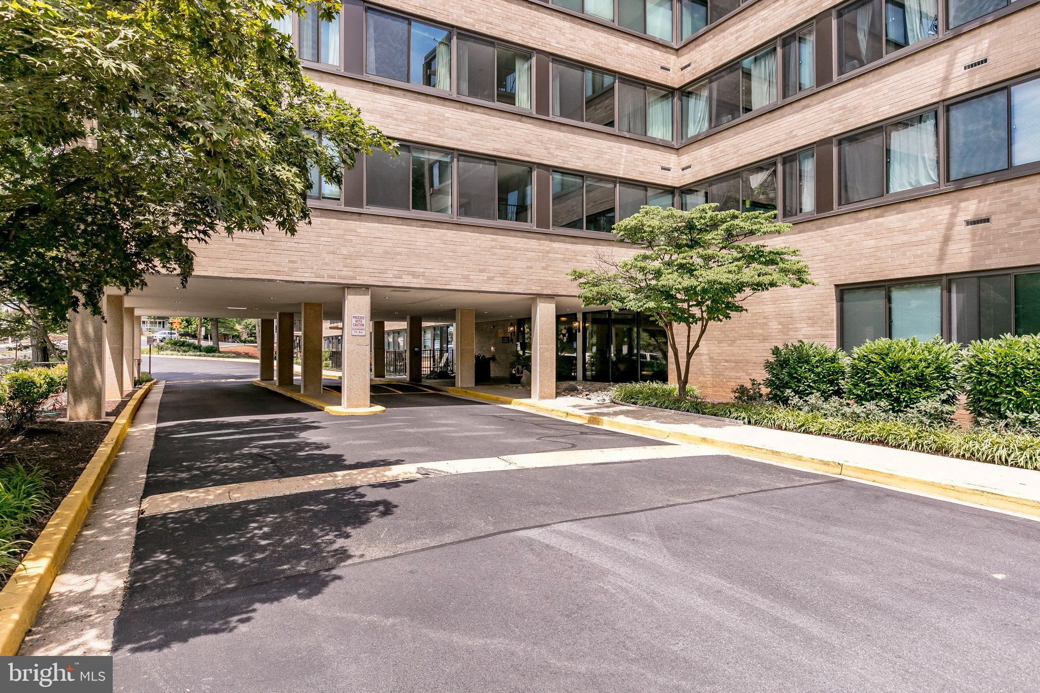 MADISON CONDOMINIUM - Residential