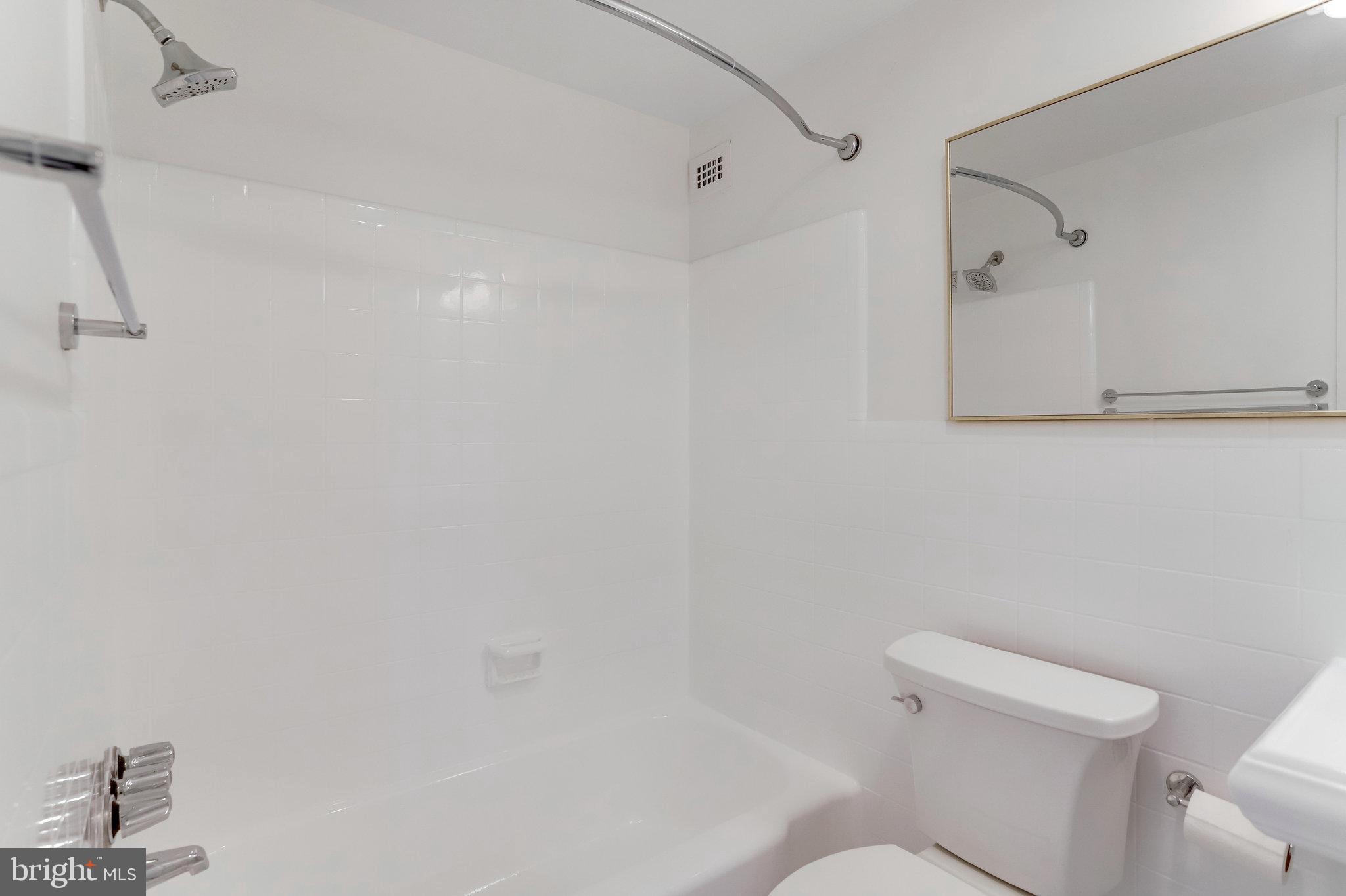 MADISON CONDOMINIUM - Residential