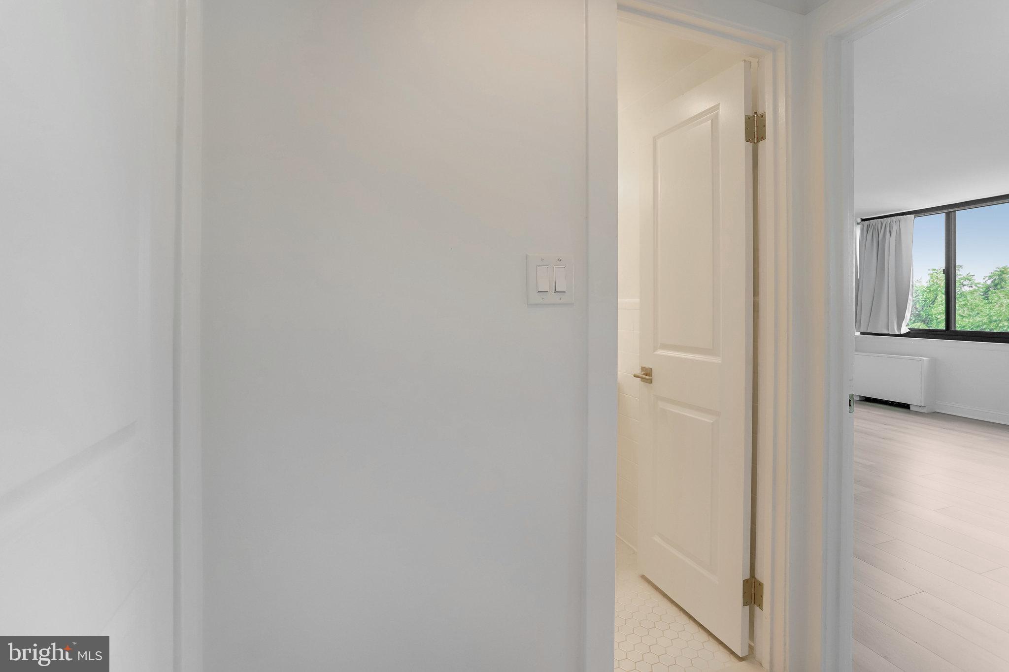 MADISON CONDOMINIUM - Residential