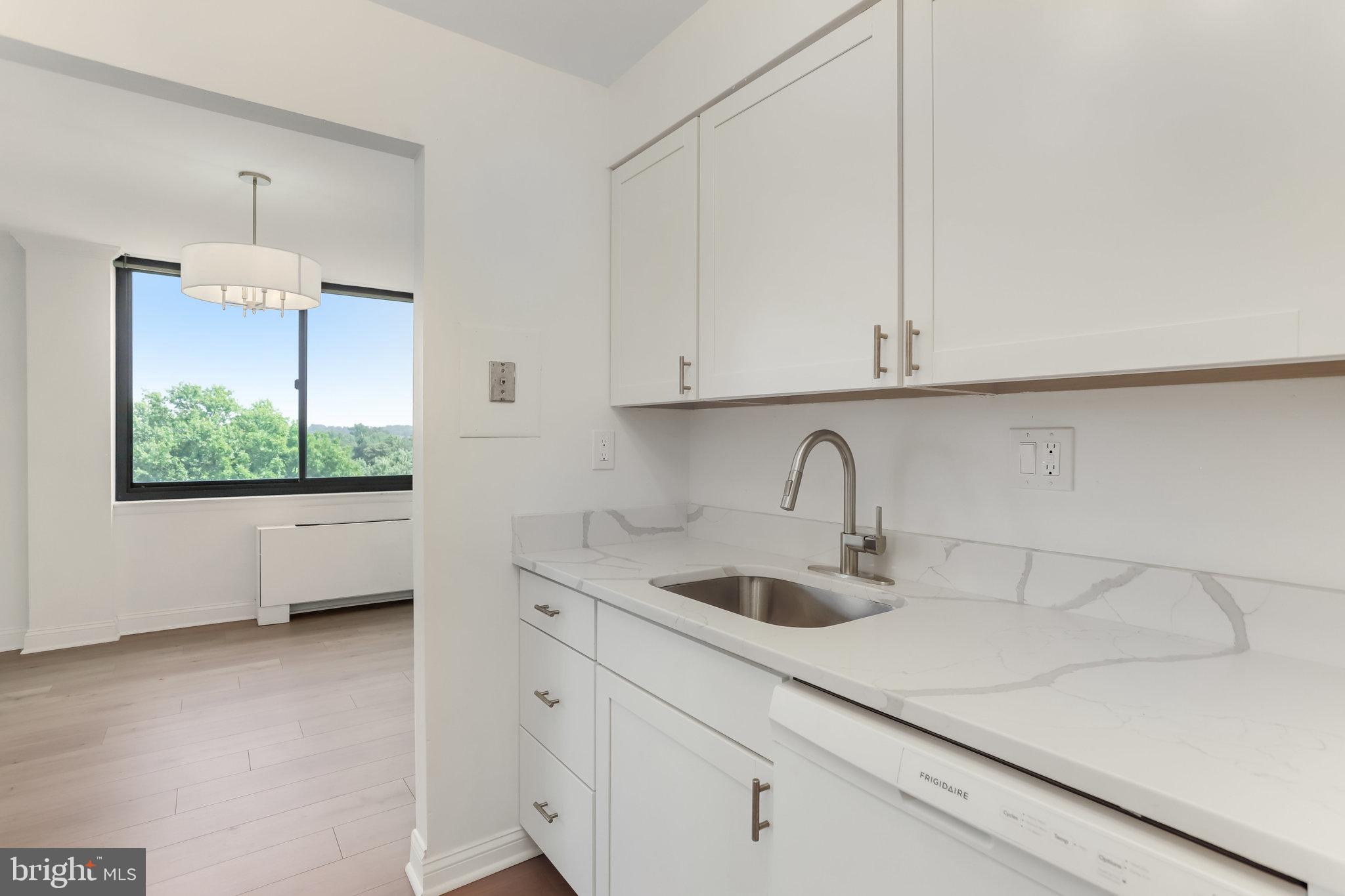 MADISON CONDOMINIUM - Residential