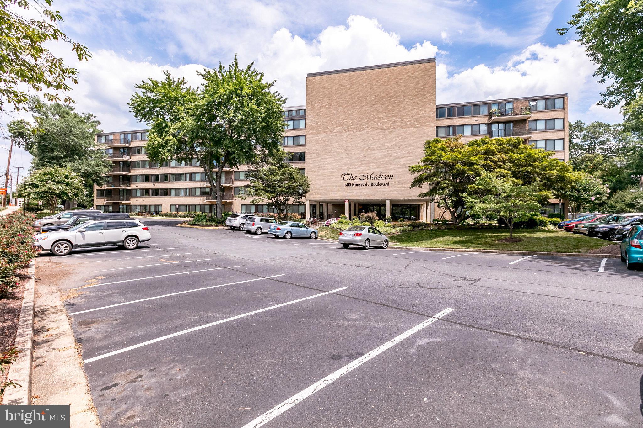 MADISON CONDOMINIUM - Residential