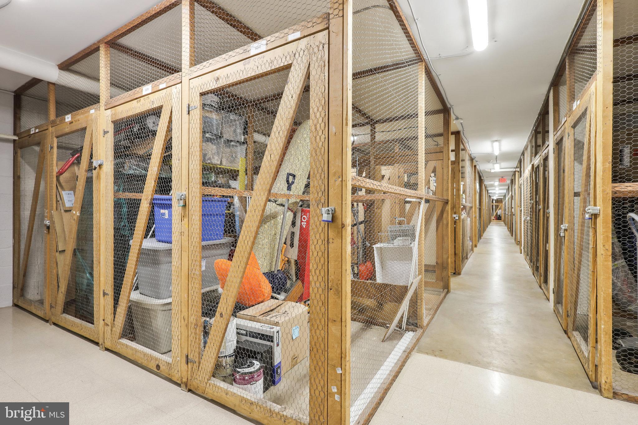 MADISON CONDOMINIUM - Residential