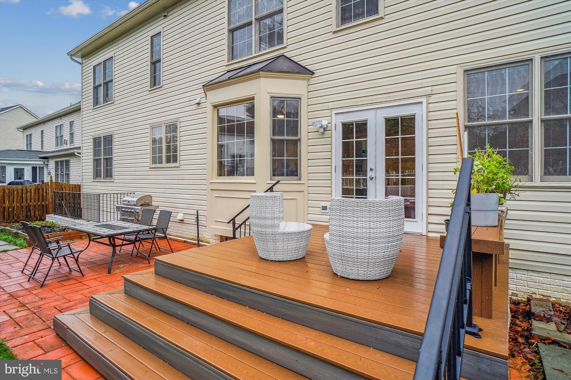 SENECA CROSSING - Residential