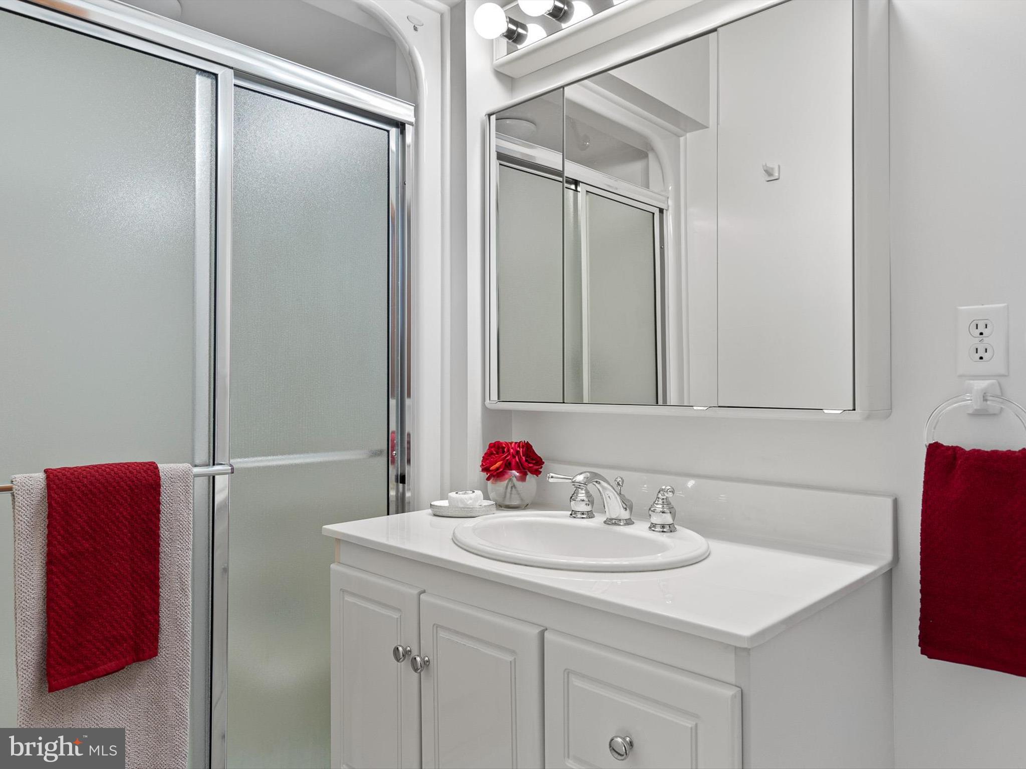 KNIGHTS ISLAND PRESERVE - Residential