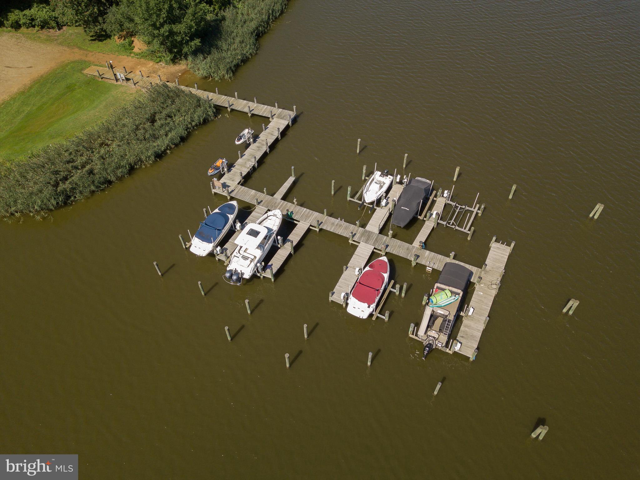 KNIGHTS ISLAND PRESERVE - Residential