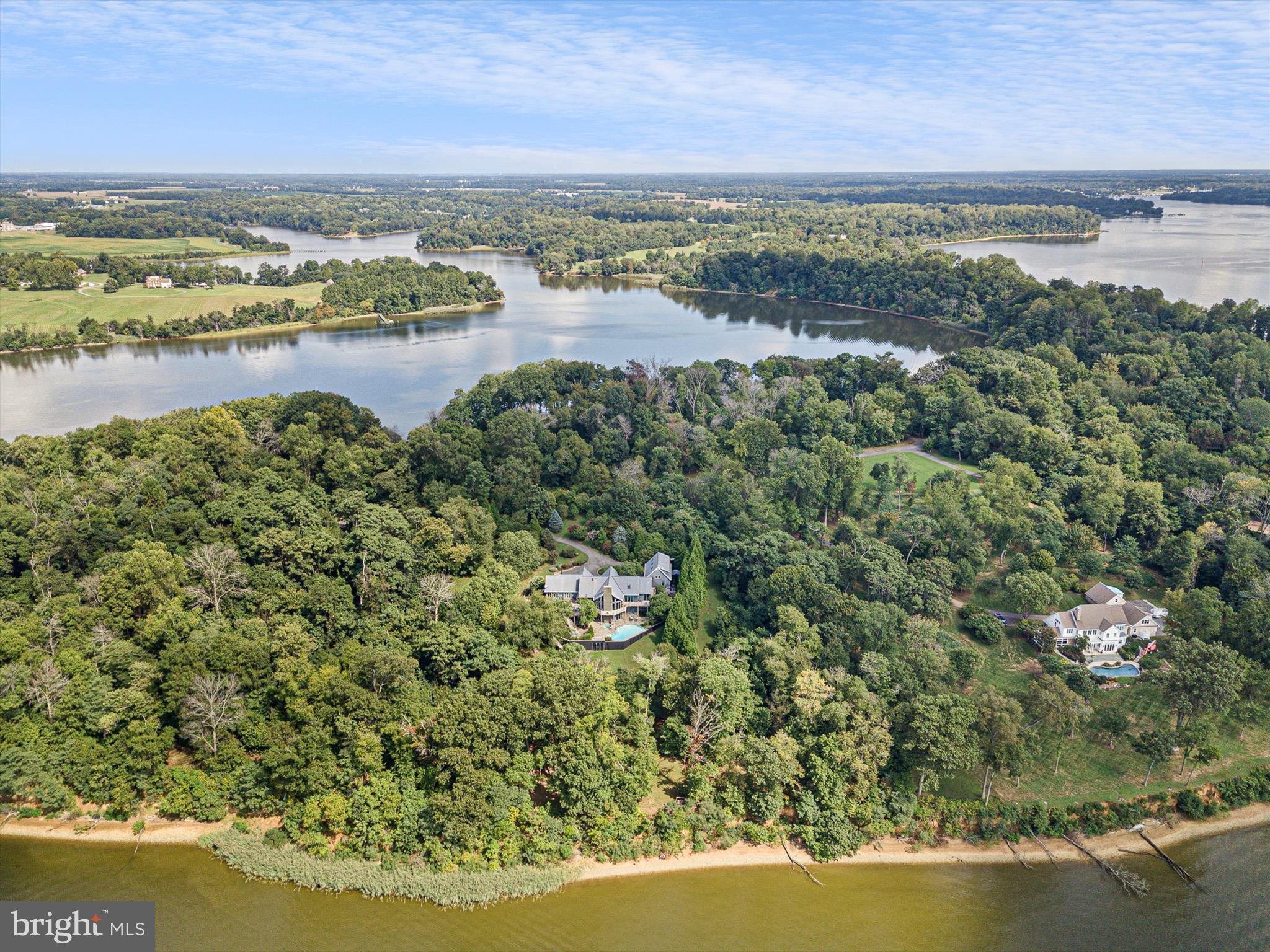 KNIGHTS ISLAND PRESERVE - Residential