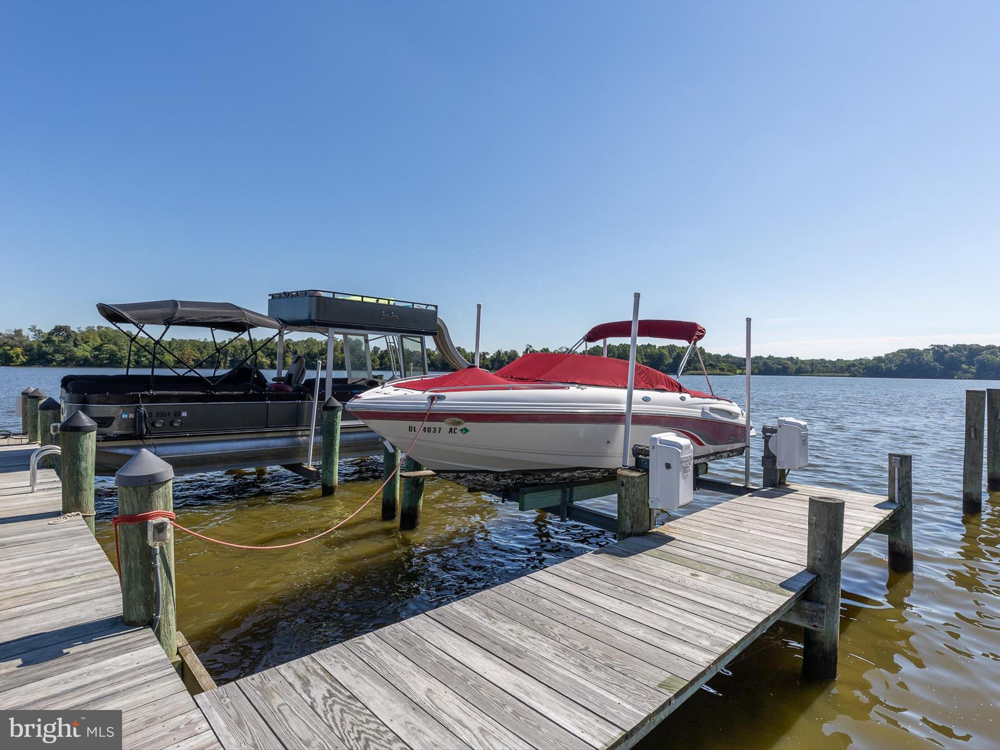 KNIGHTS ISLAND PRESERVE - Residential