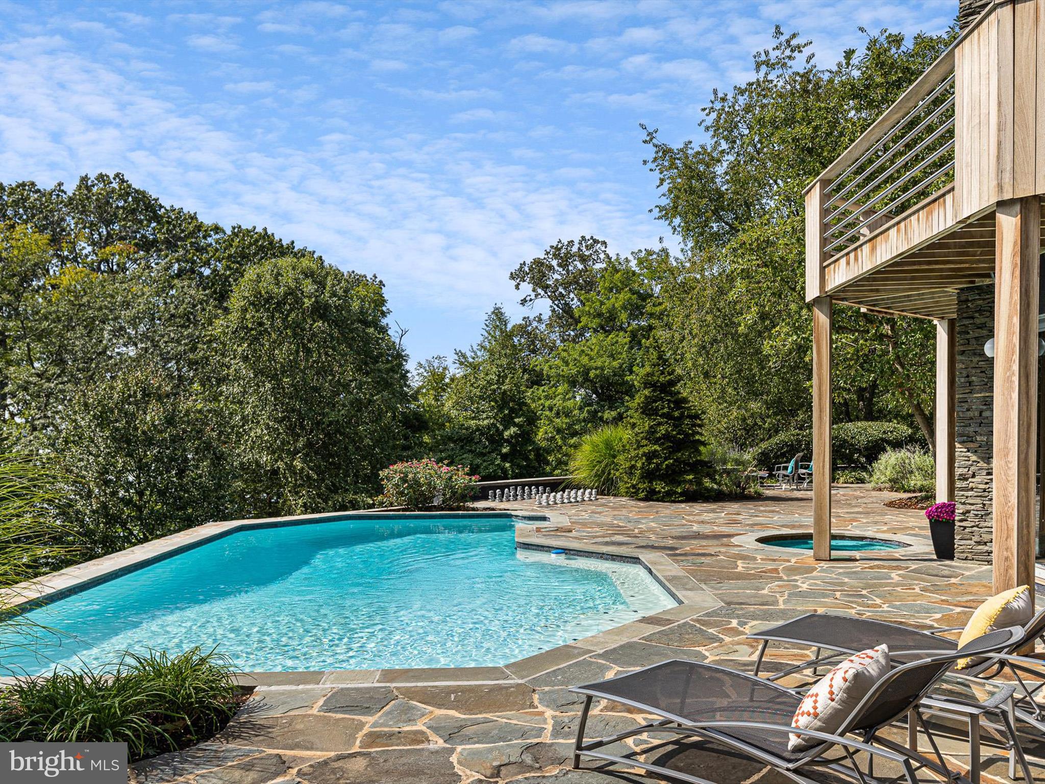 KNIGHTS ISLAND PRESERVE - Residential