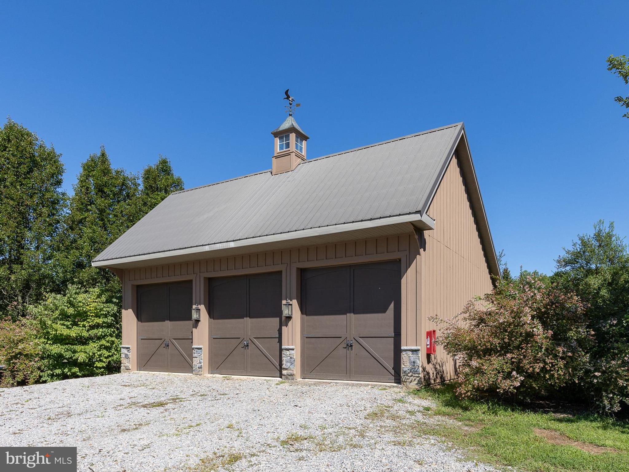 KNIGHTS ISLAND PRESERVE - Residential