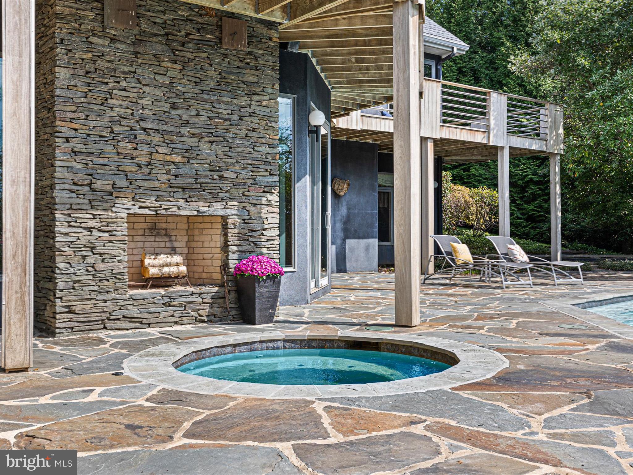 KNIGHTS ISLAND PRESERVE - Residential