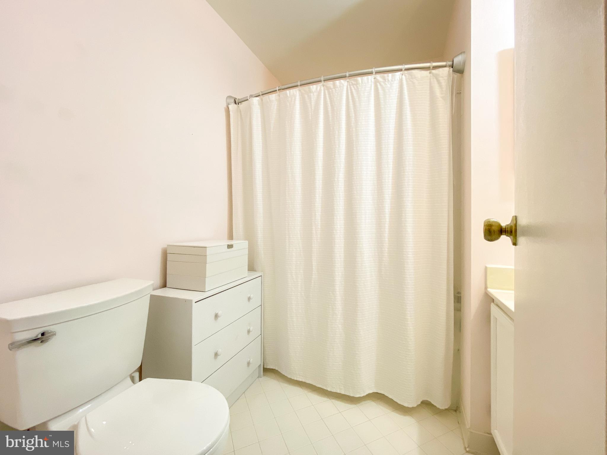 CHURCHILL - Residential