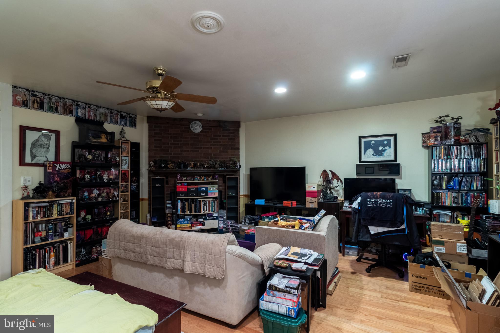 CHURCHILL - Residential