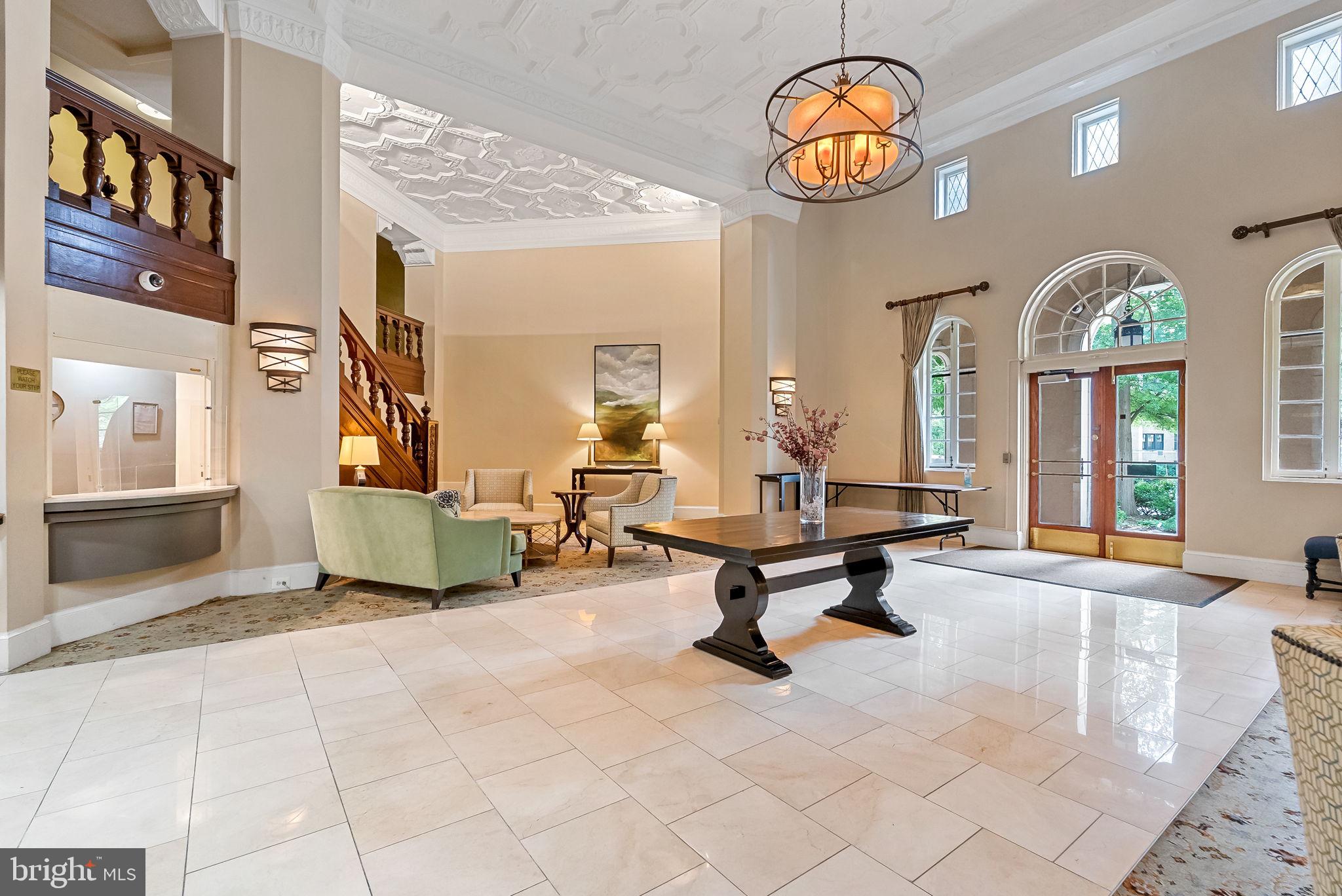 4707 CONNECTICUT AVENUE NW 204