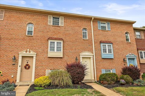 Tiny photo for 451 Weldon Drive #451, YORK, PA 17404 (MLS # PAYK2097286)