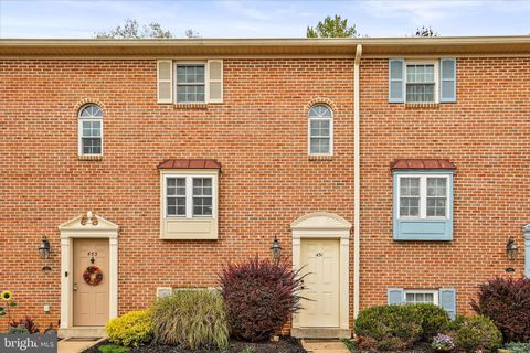 Tiny photo for 451 Weldon Drive #451, YORK, PA 17404 (MLS # PAYK2097286)