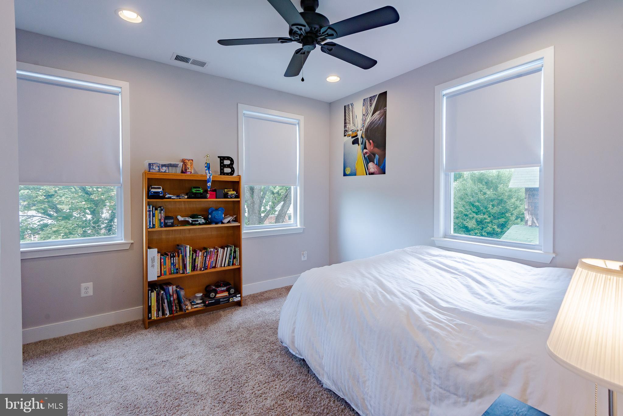 HOES HEIGHTS - Residential Lease