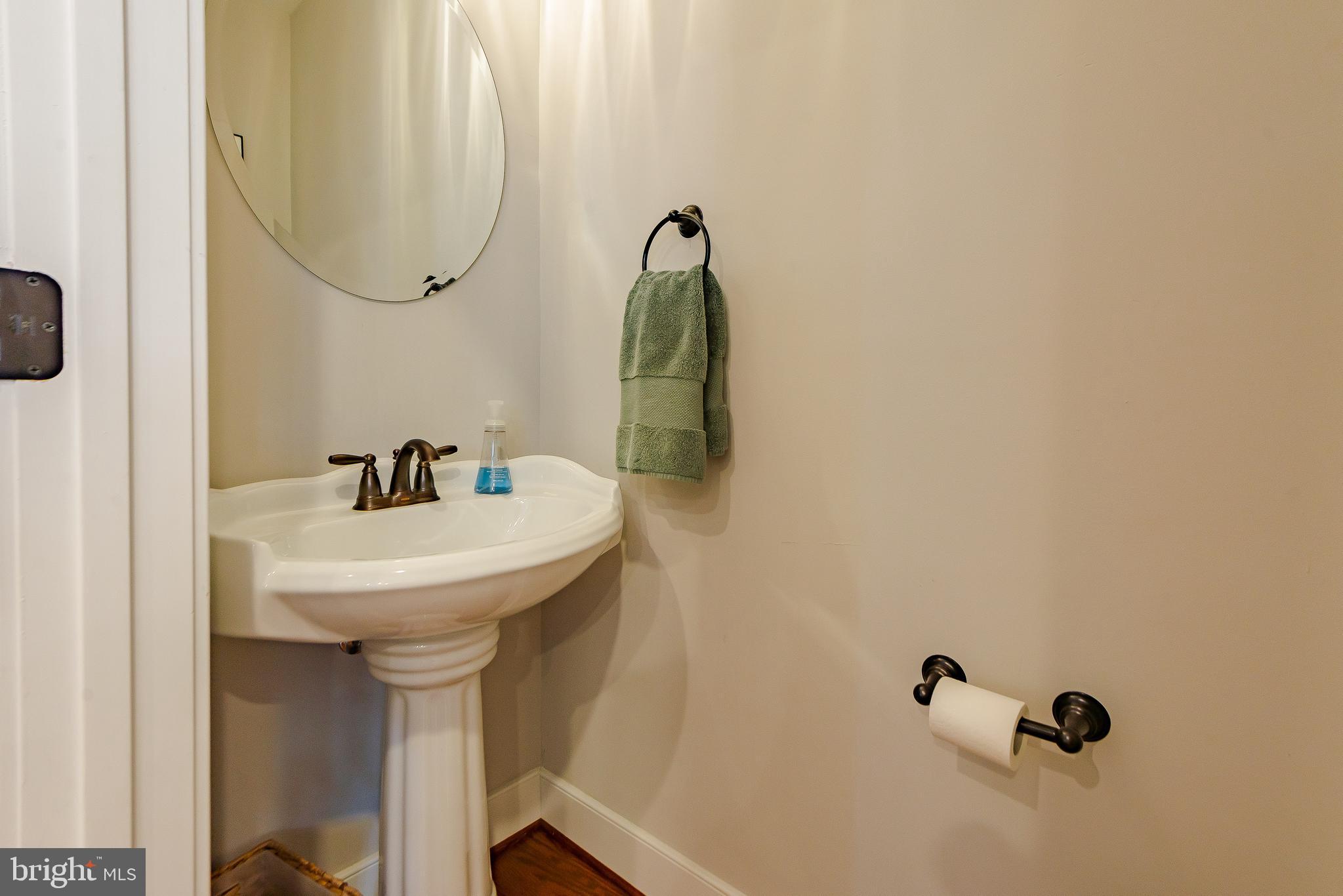 HOES HEIGHTS - Residential Lease