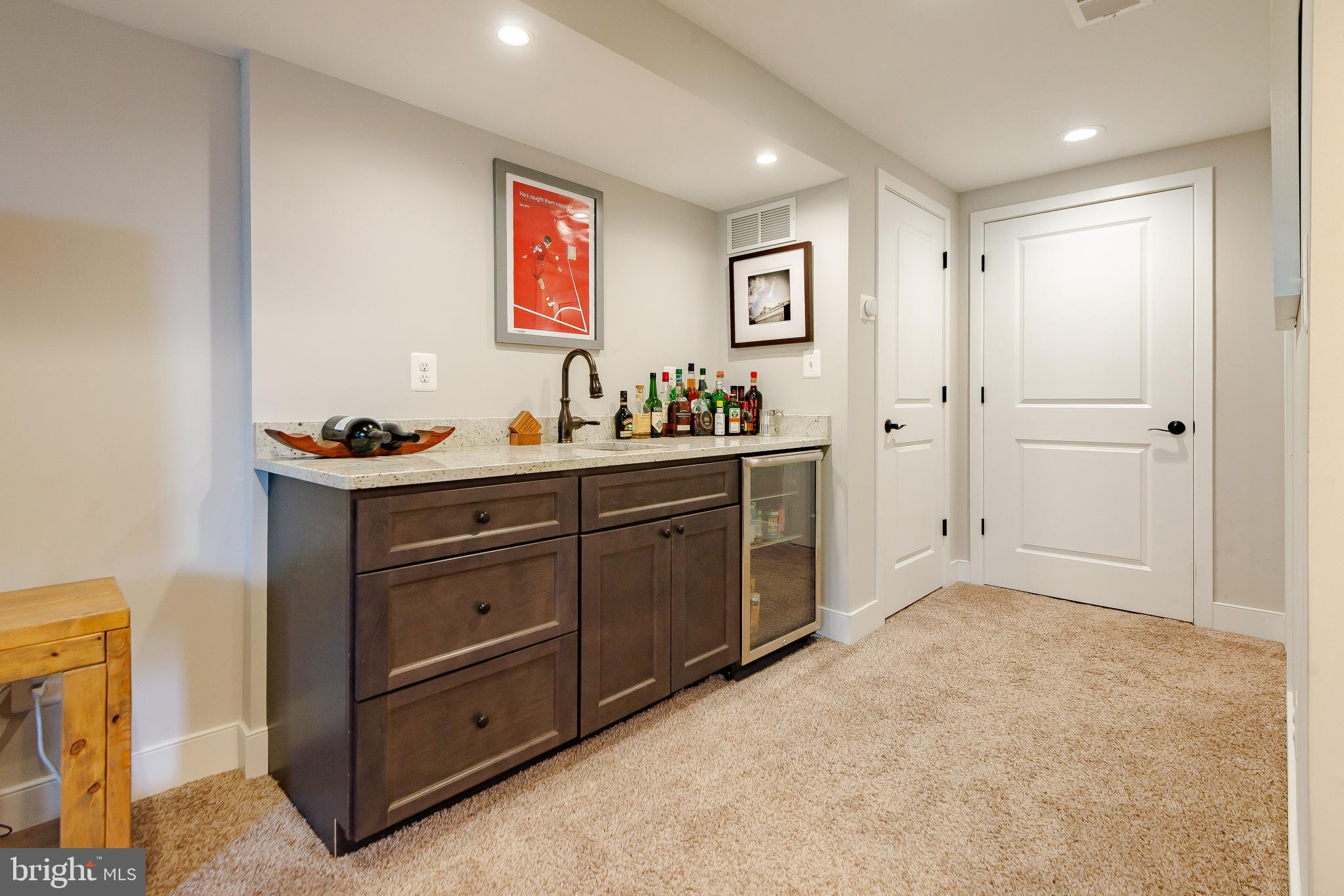 HOES HEIGHTS - Residential Lease