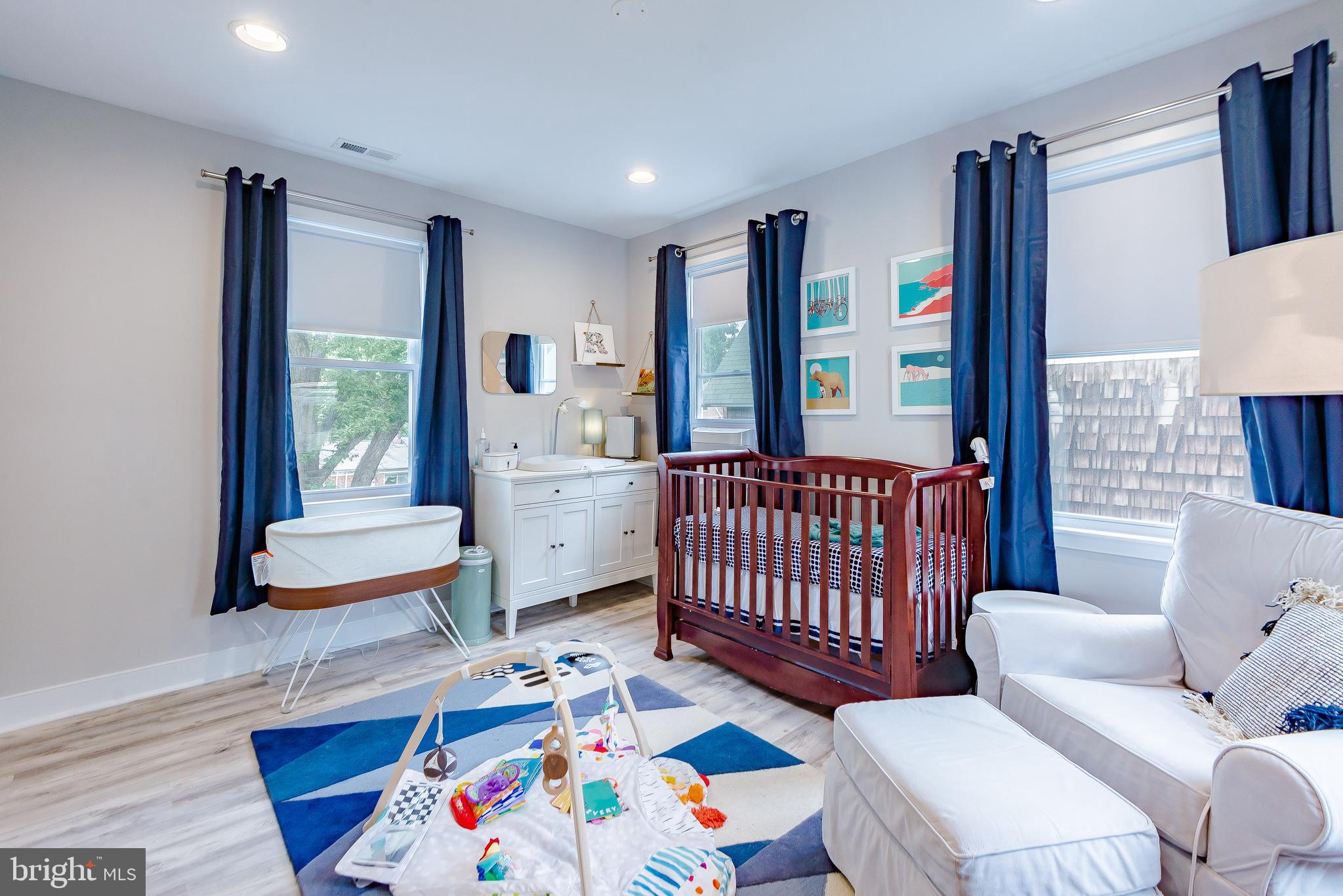 HOES HEIGHTS - Residential Lease